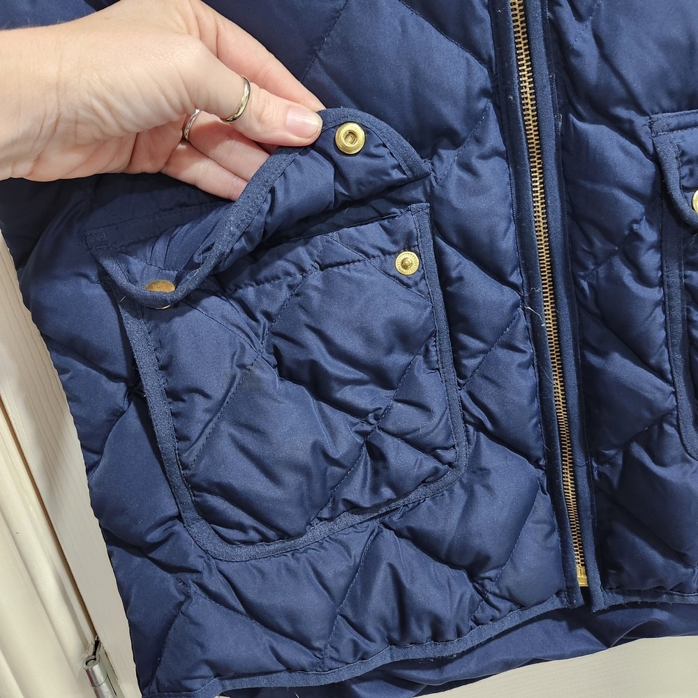 Woolrich Women's Quilted Down Puffer Vest L Navy Zip Front Gold Snaps Pockets - Picture 6 of 13